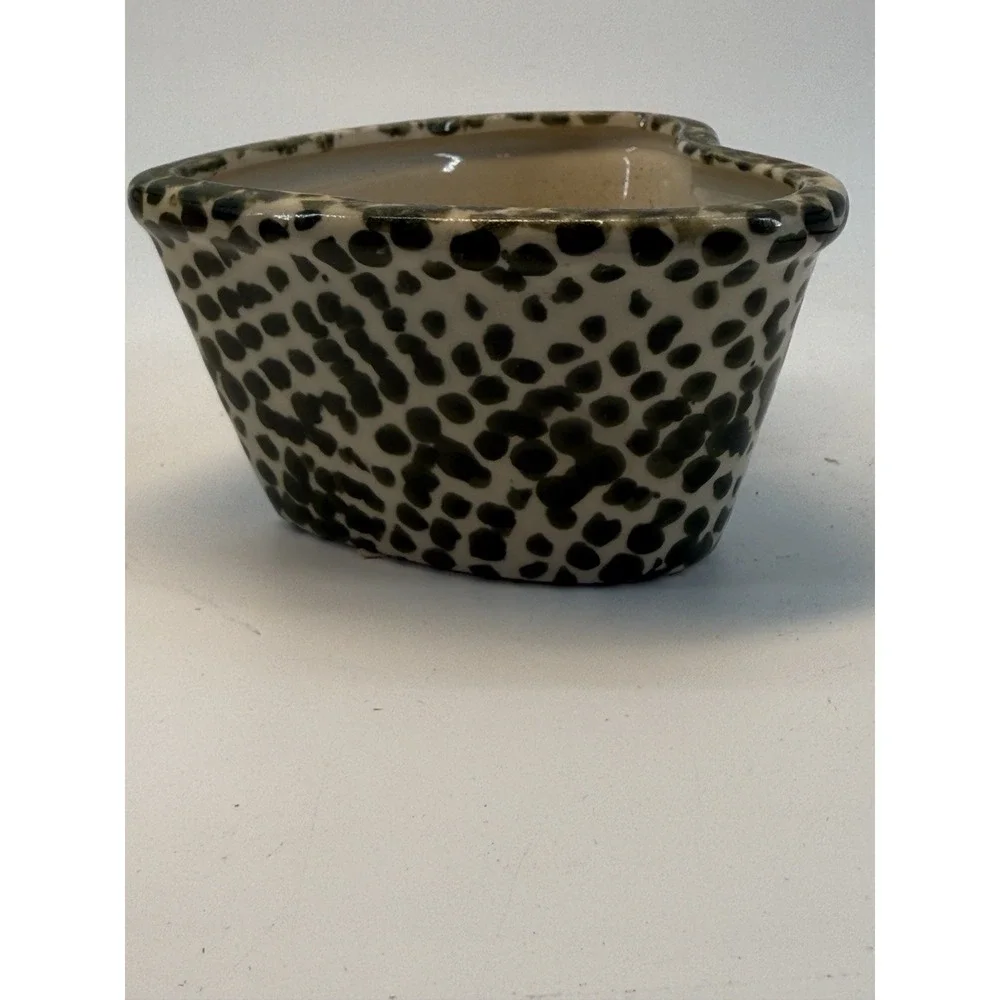 Heart-Shaped‎ Blue Navy Spongeware Pottery 3.5 x 2